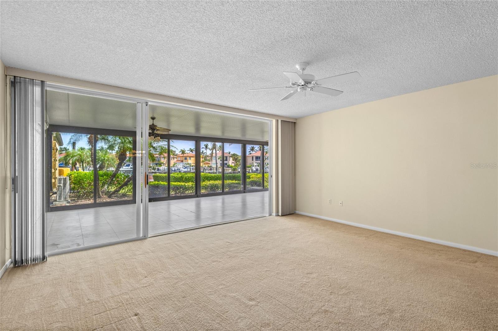 3230 SOUTHSHORE DR #33A