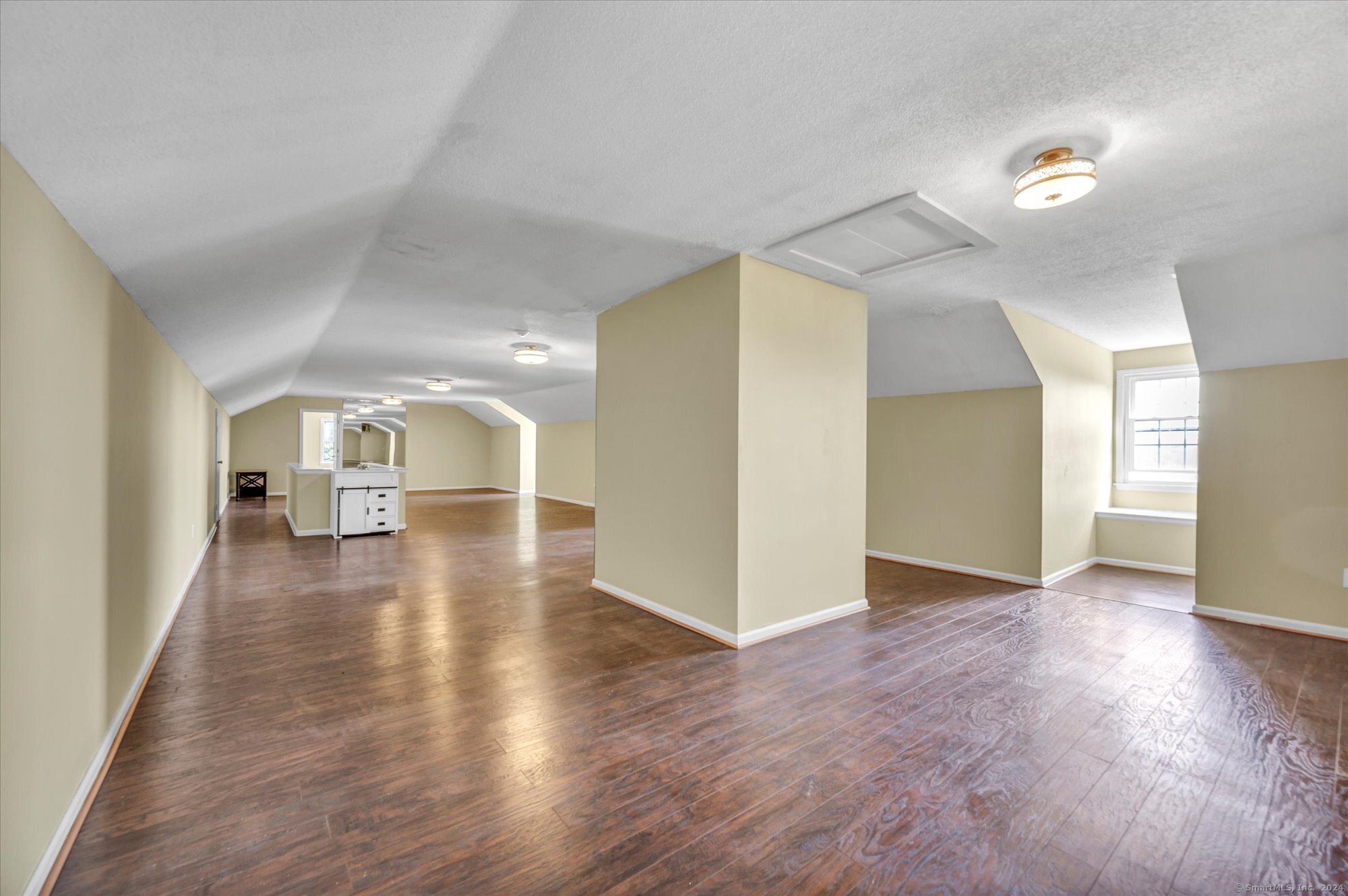 1 John Steele Road