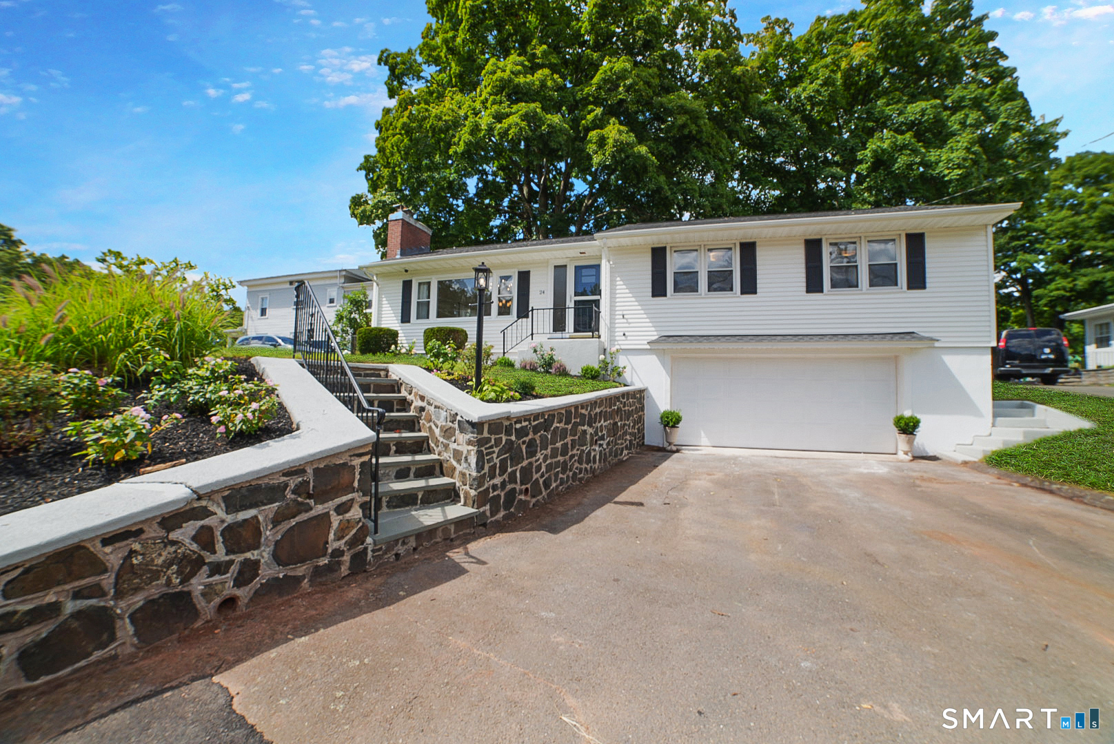 24 Vermont Terrace