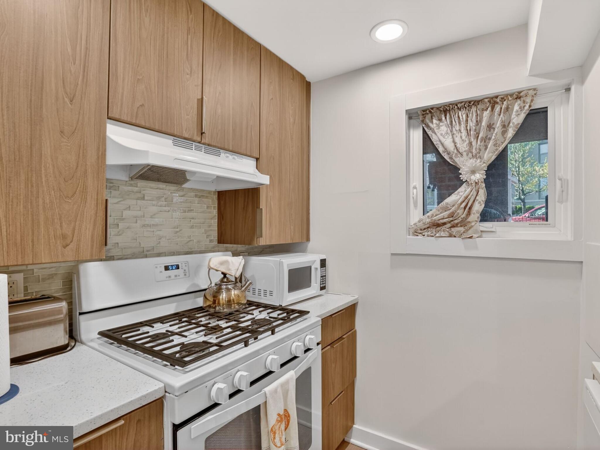 147 RHODE ISLAND AVENUE NW