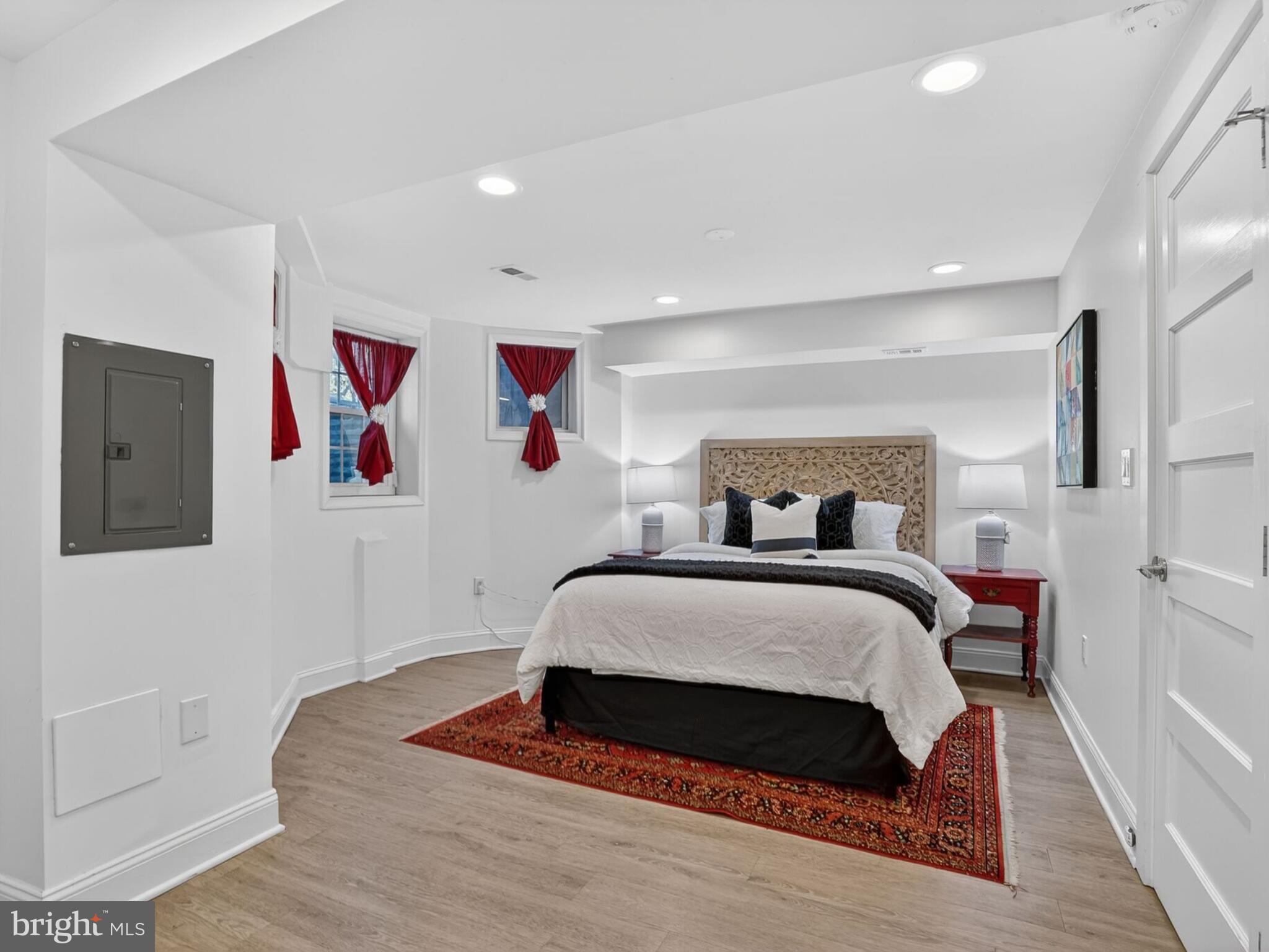 147 RHODE ISLAND AVENUE NW