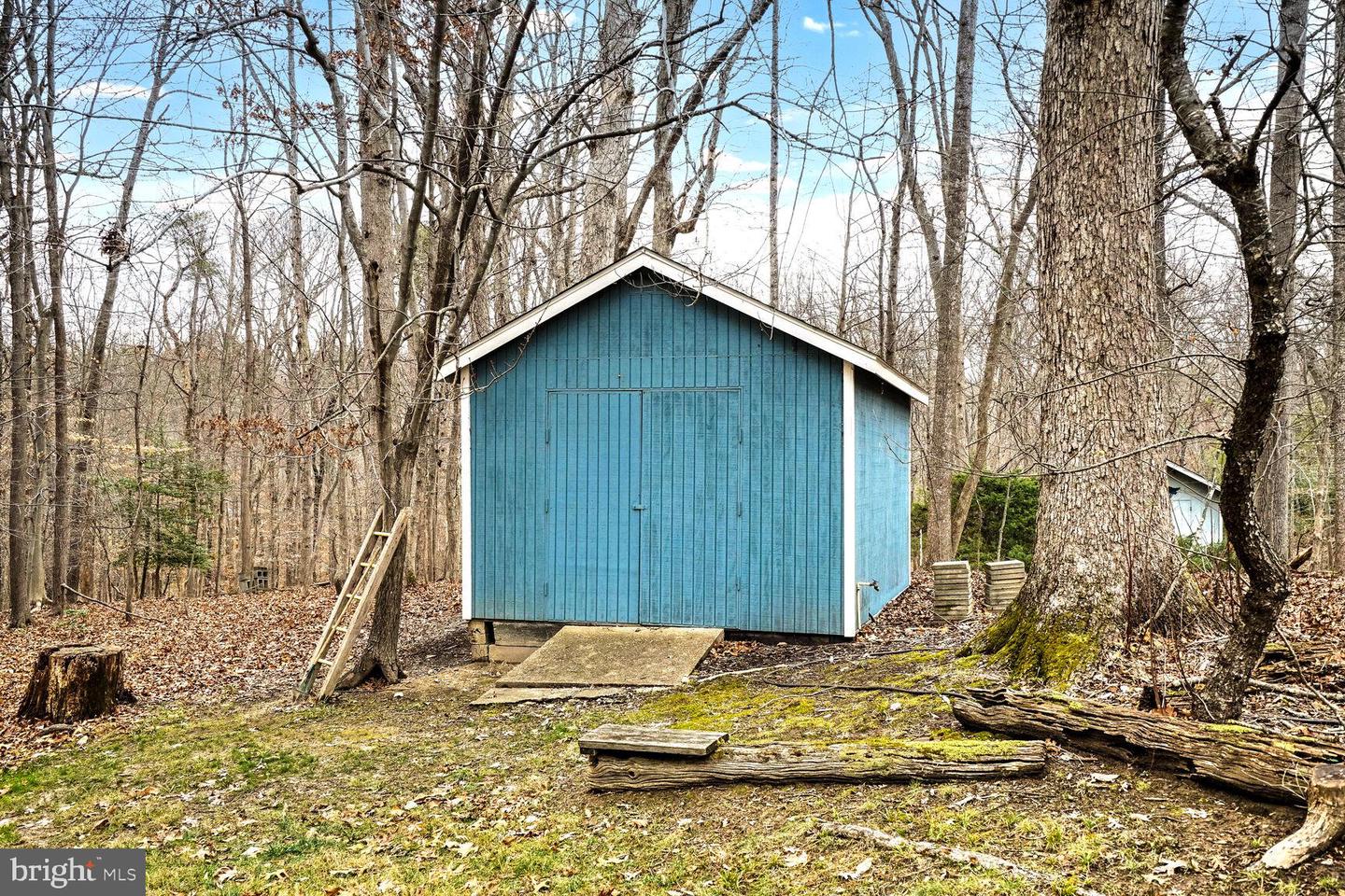 8104 Crestridge Rd