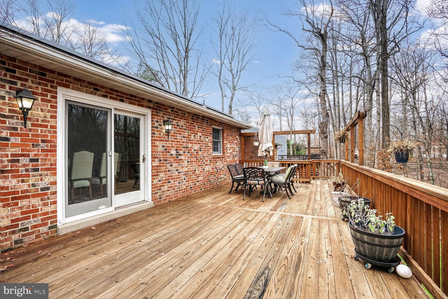8104 Crestridge Rd