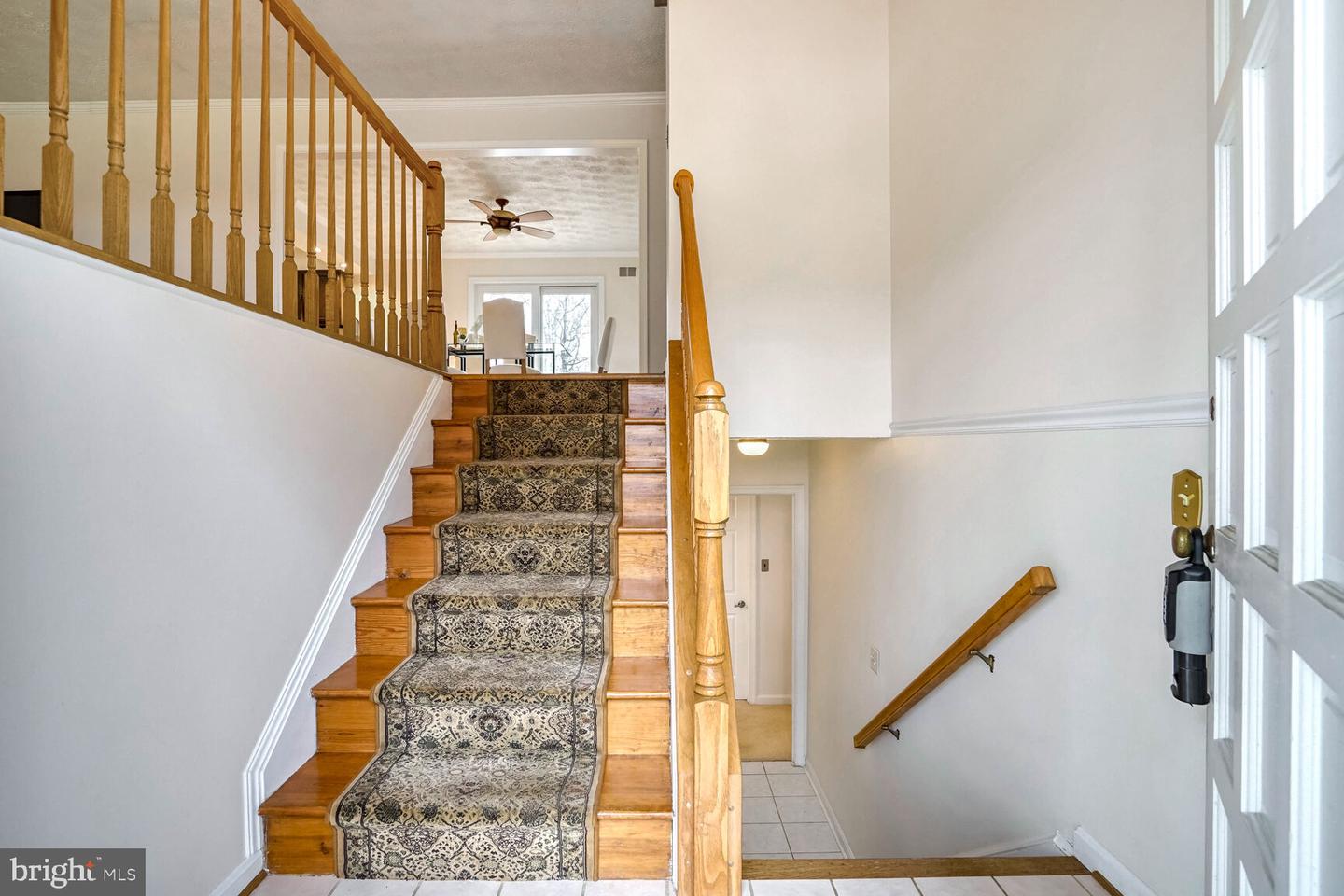 8104 Crestridge Rd