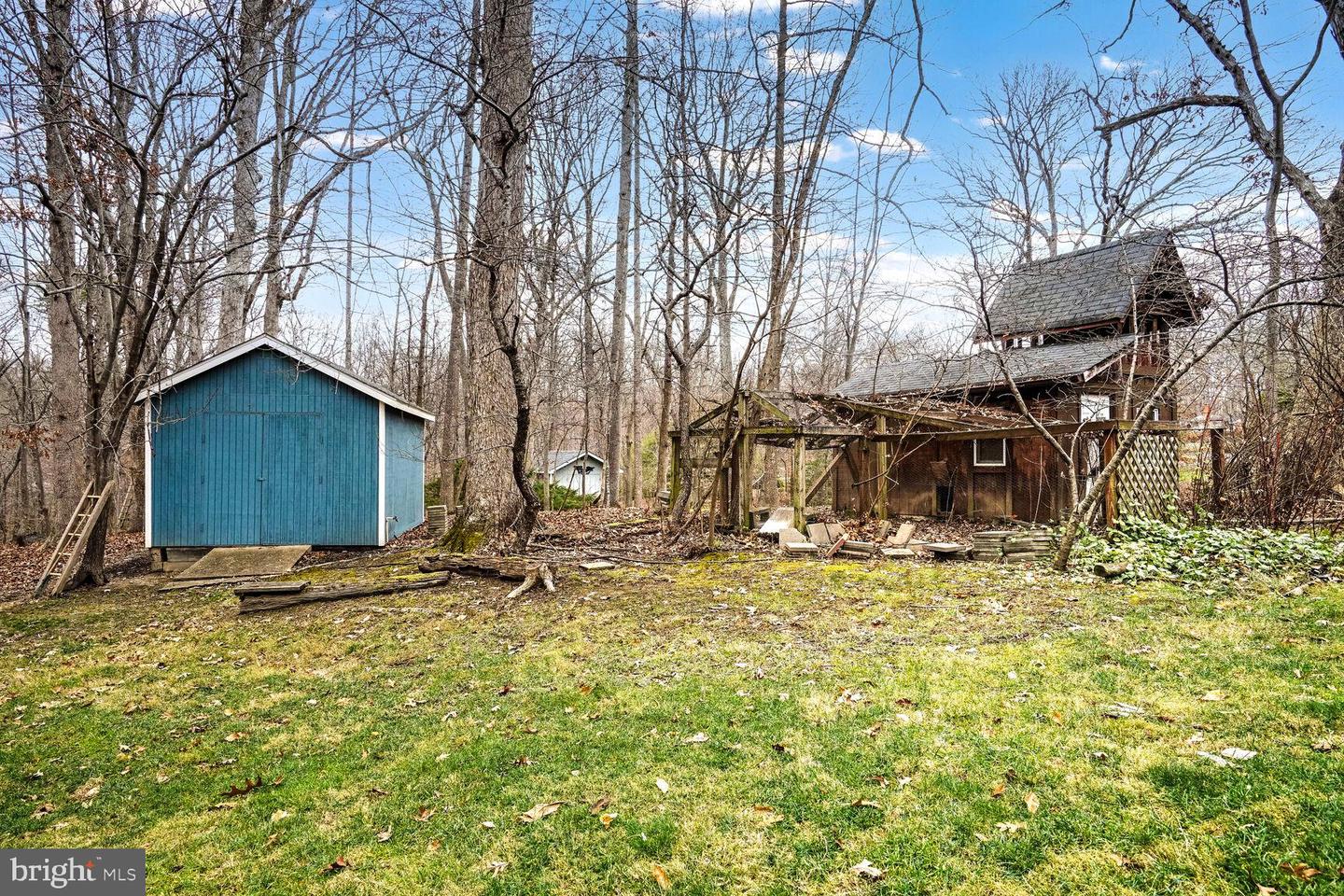 8104 Crestridge Rd
