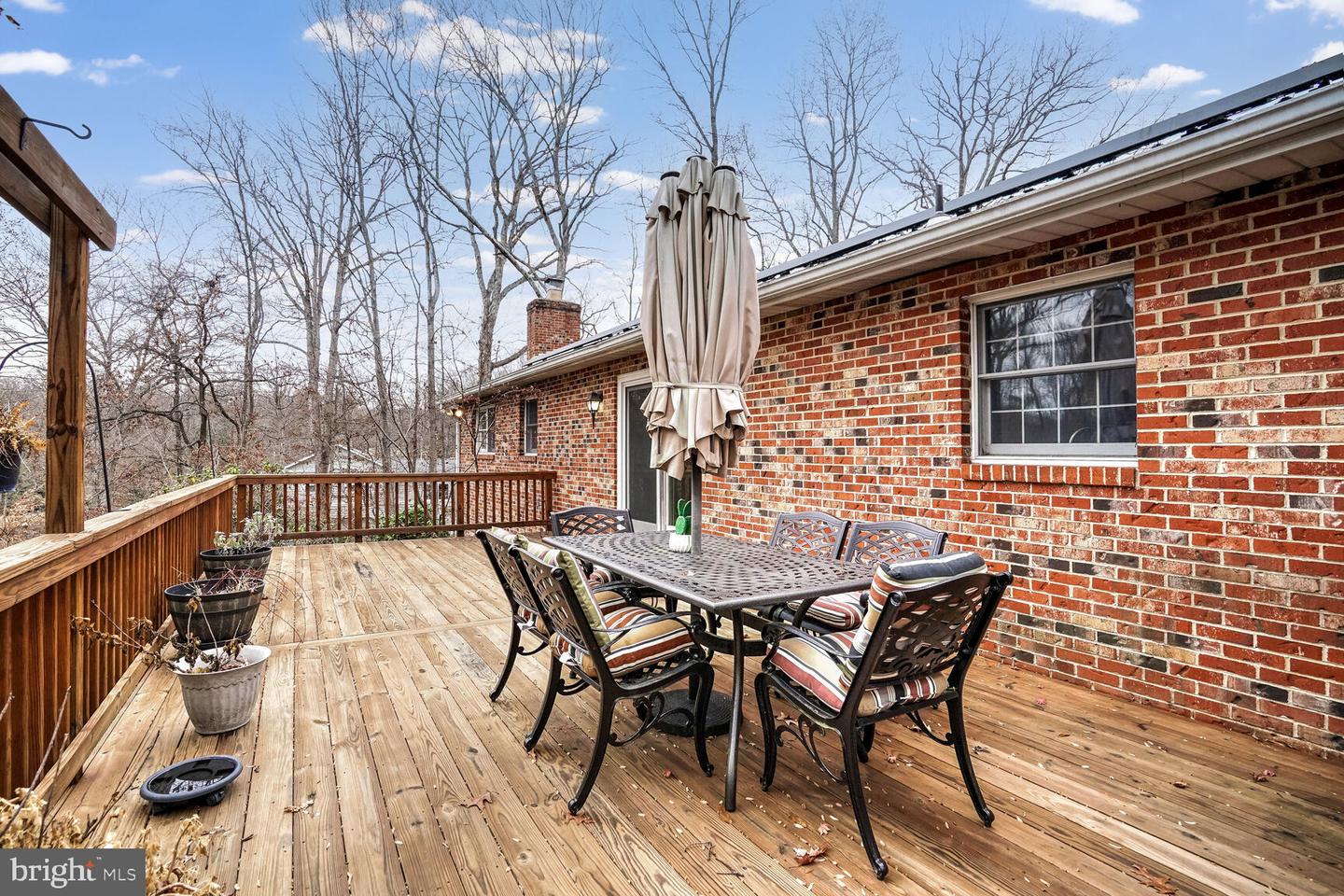 8104 Crestridge Rd