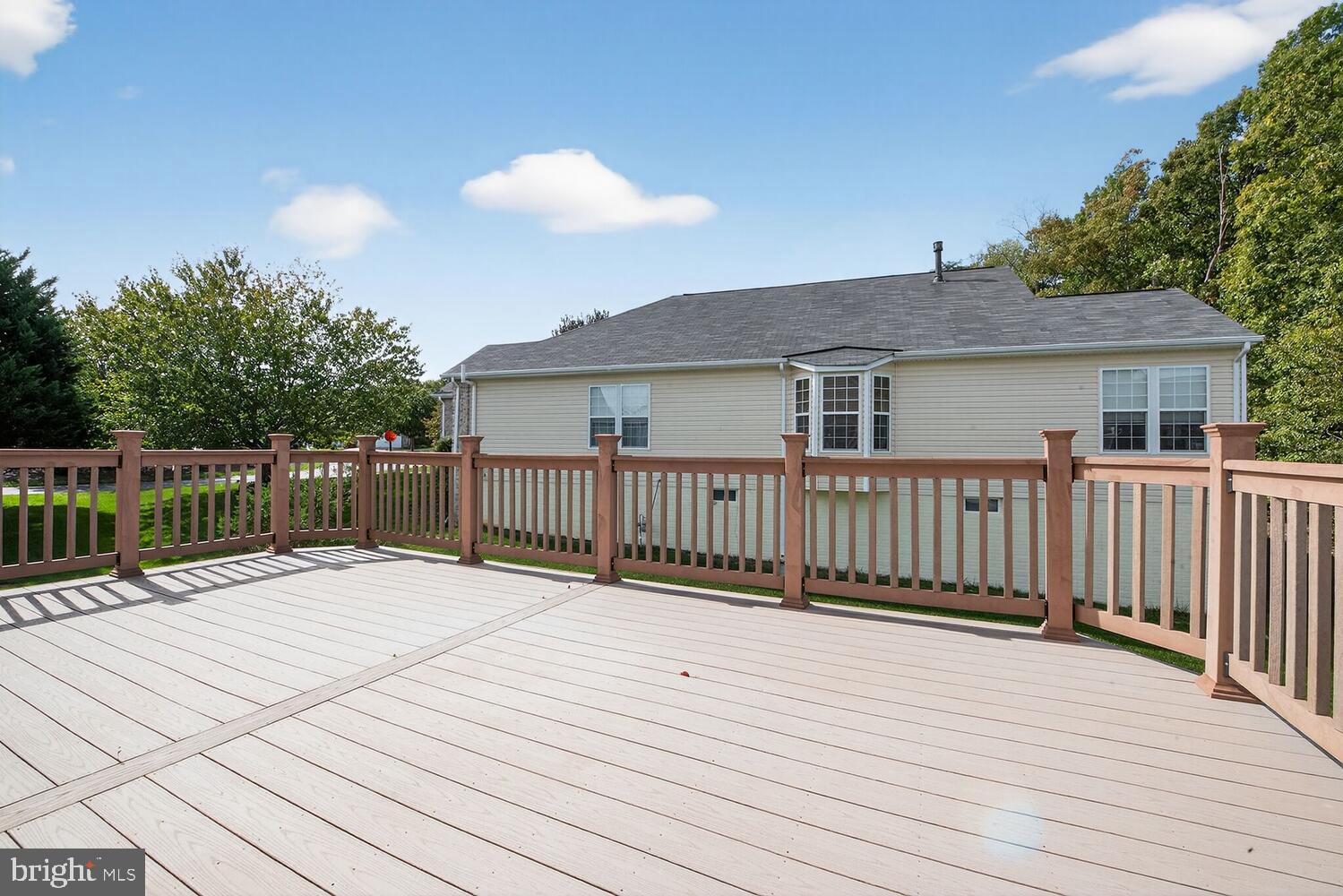 16837 FOUR SEASONS DRIVE