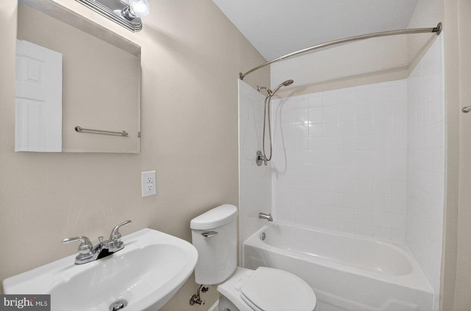 16837 FOUR SEASONS DRIVE