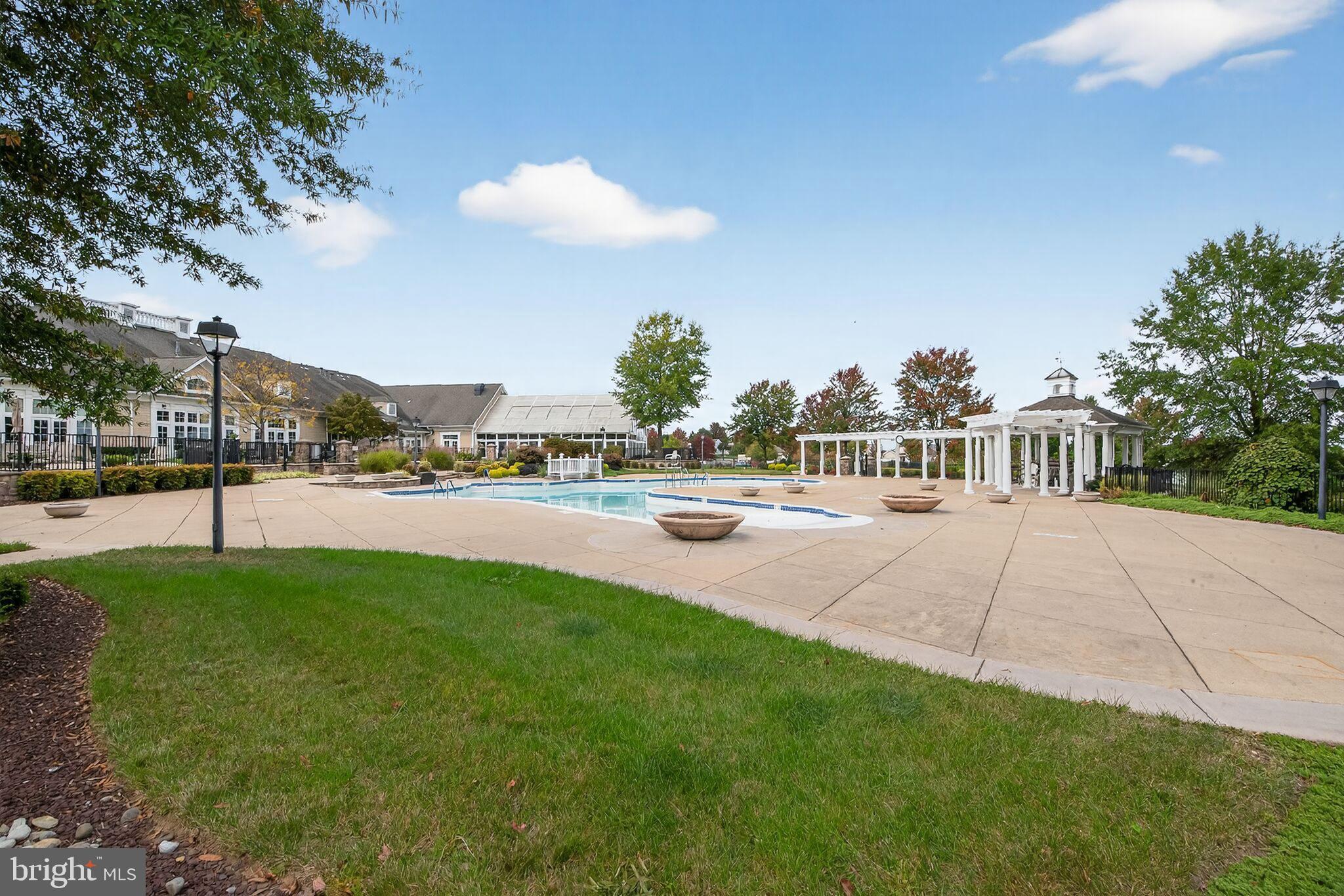 16837 FOUR SEASONS DRIVE