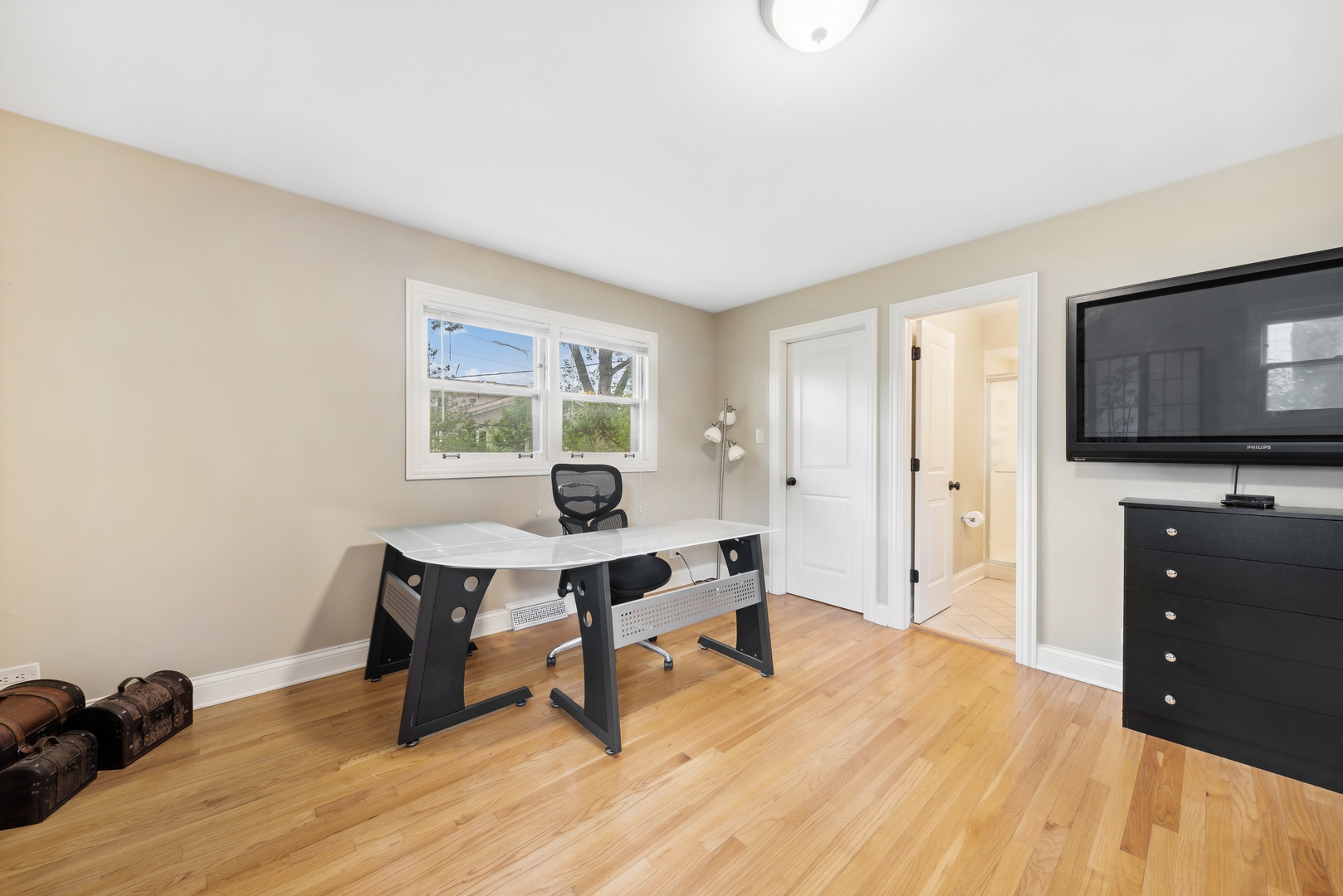 311 E Knob Hill Drive