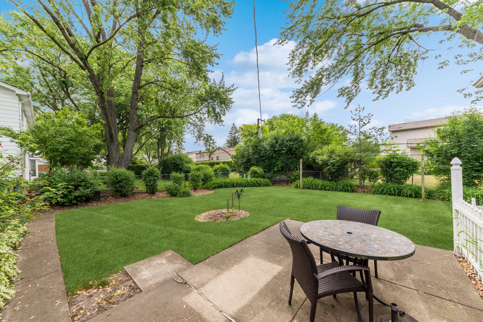 311 E Knob Hill Drive