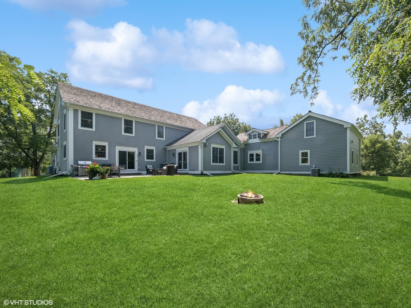 3943 Lakeview Court