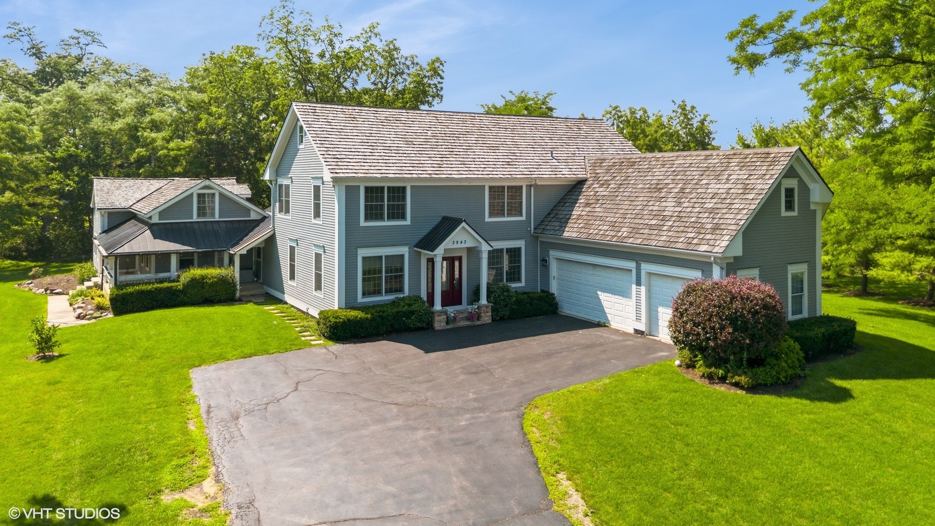 3943 Lakeview Court