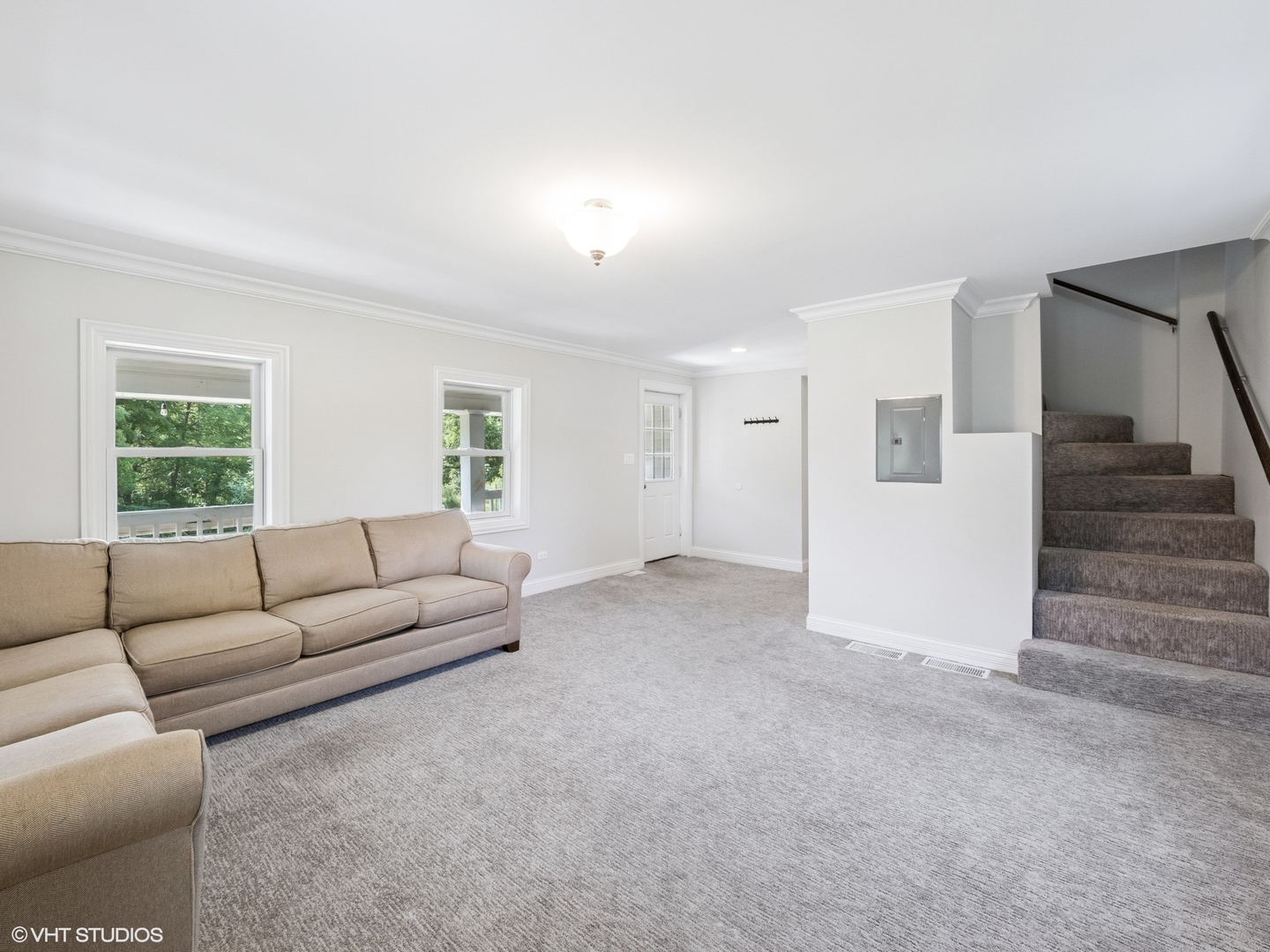 3943 Lakeview Court