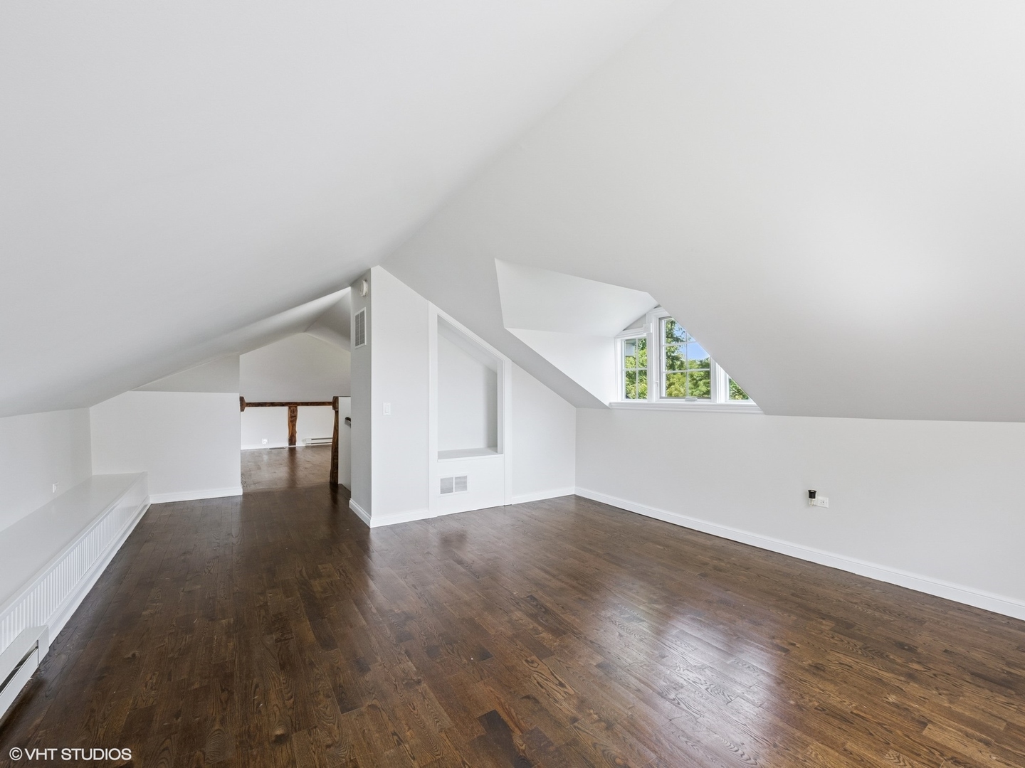 3943 Lakeview Court