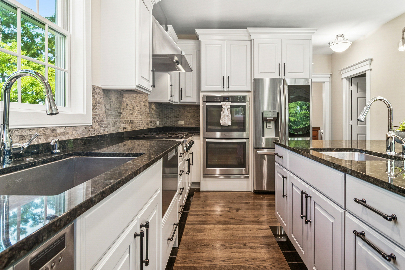 3943 Lakeview Court