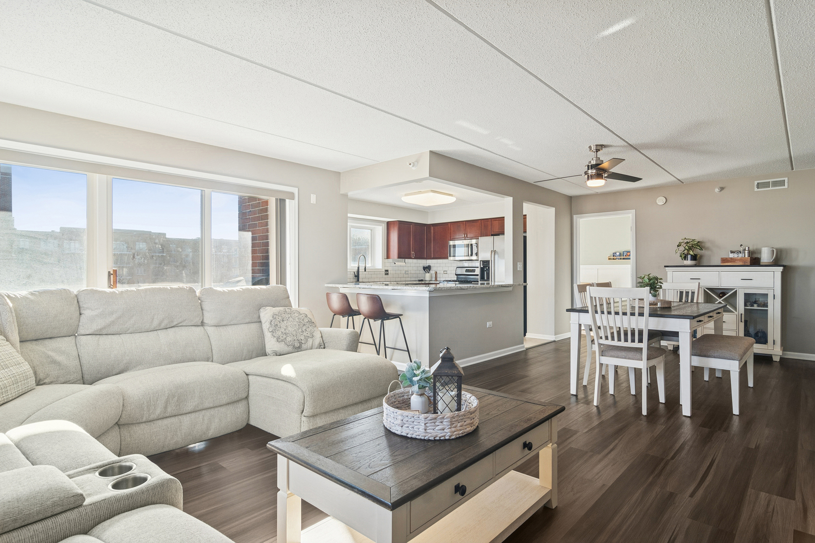 390 S Western Avenue Unit: 511