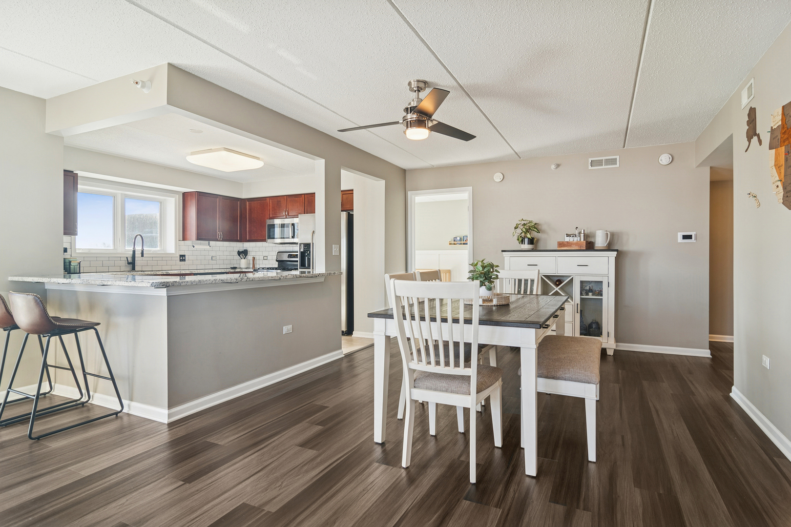 390 S Western Avenue Unit: 511