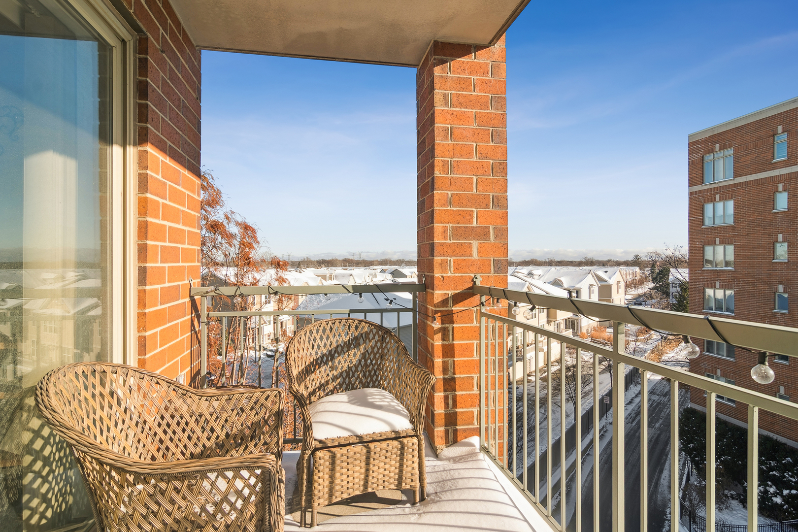 390 S Western Avenue Unit: 511