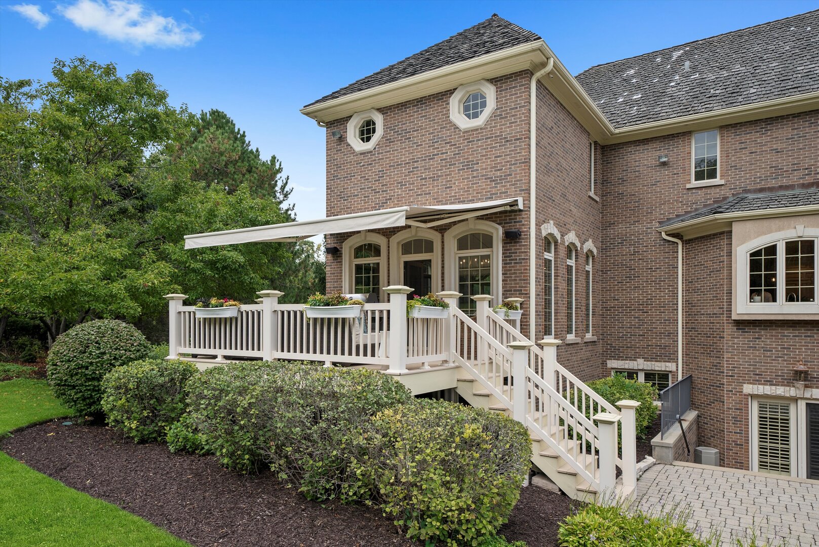 80 Geneva Court