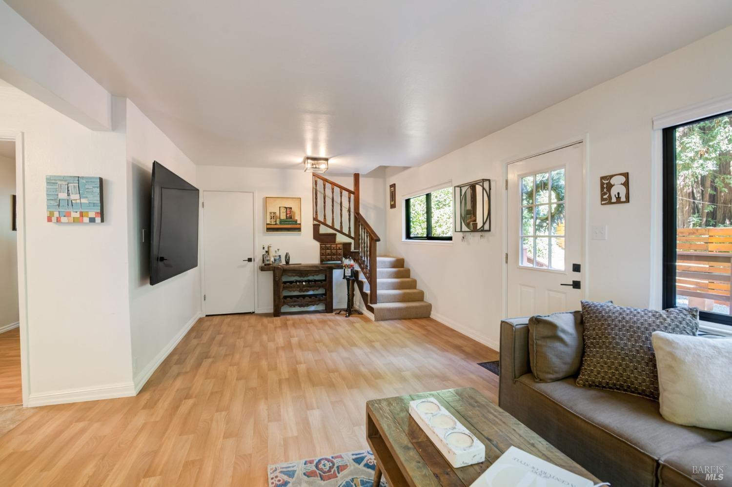 7391 Sir Francis Drake Blvd