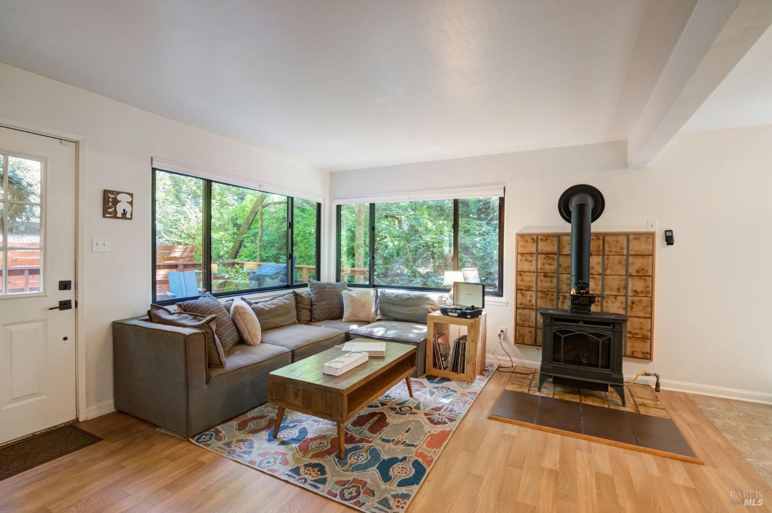 7391 Sir Francis Drake Blvd