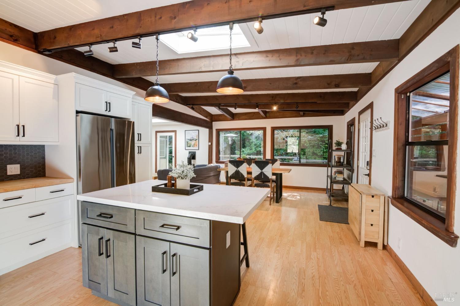 7391 Sir Francis Drake Blvd