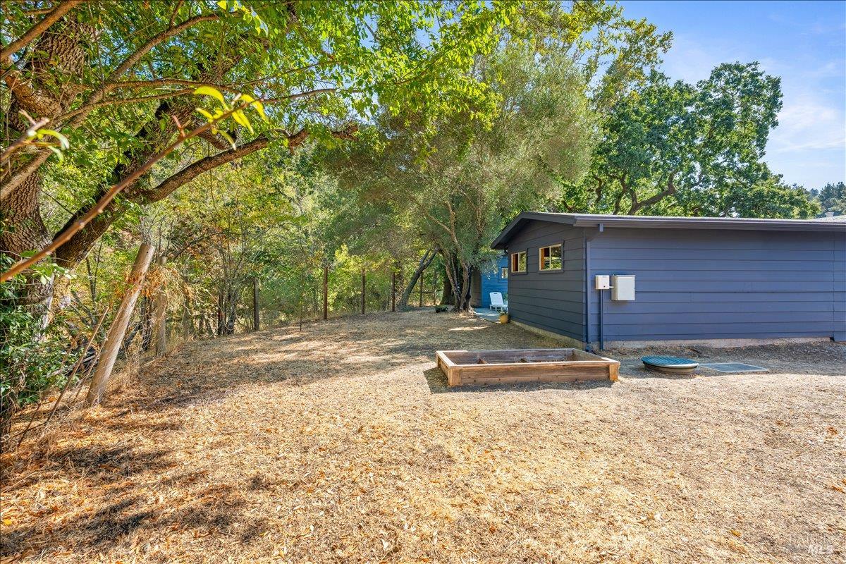 84 Canyon Rd