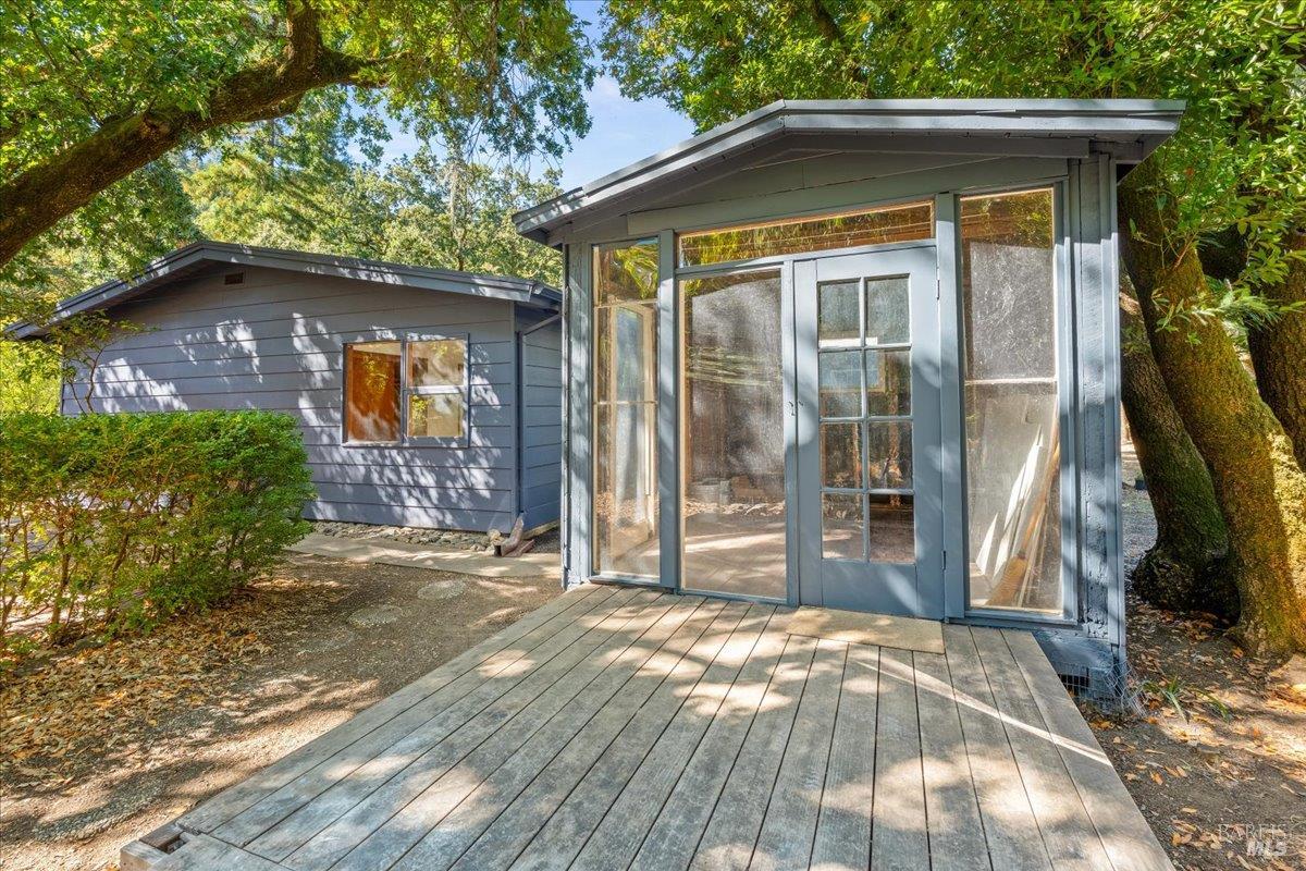 84 Canyon Rd
