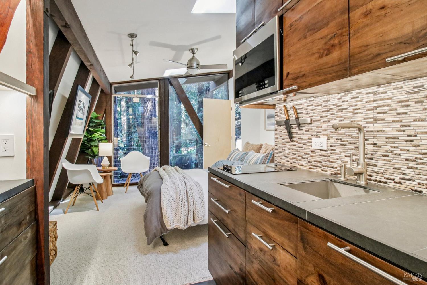 391 San Geronimo Valley Drive