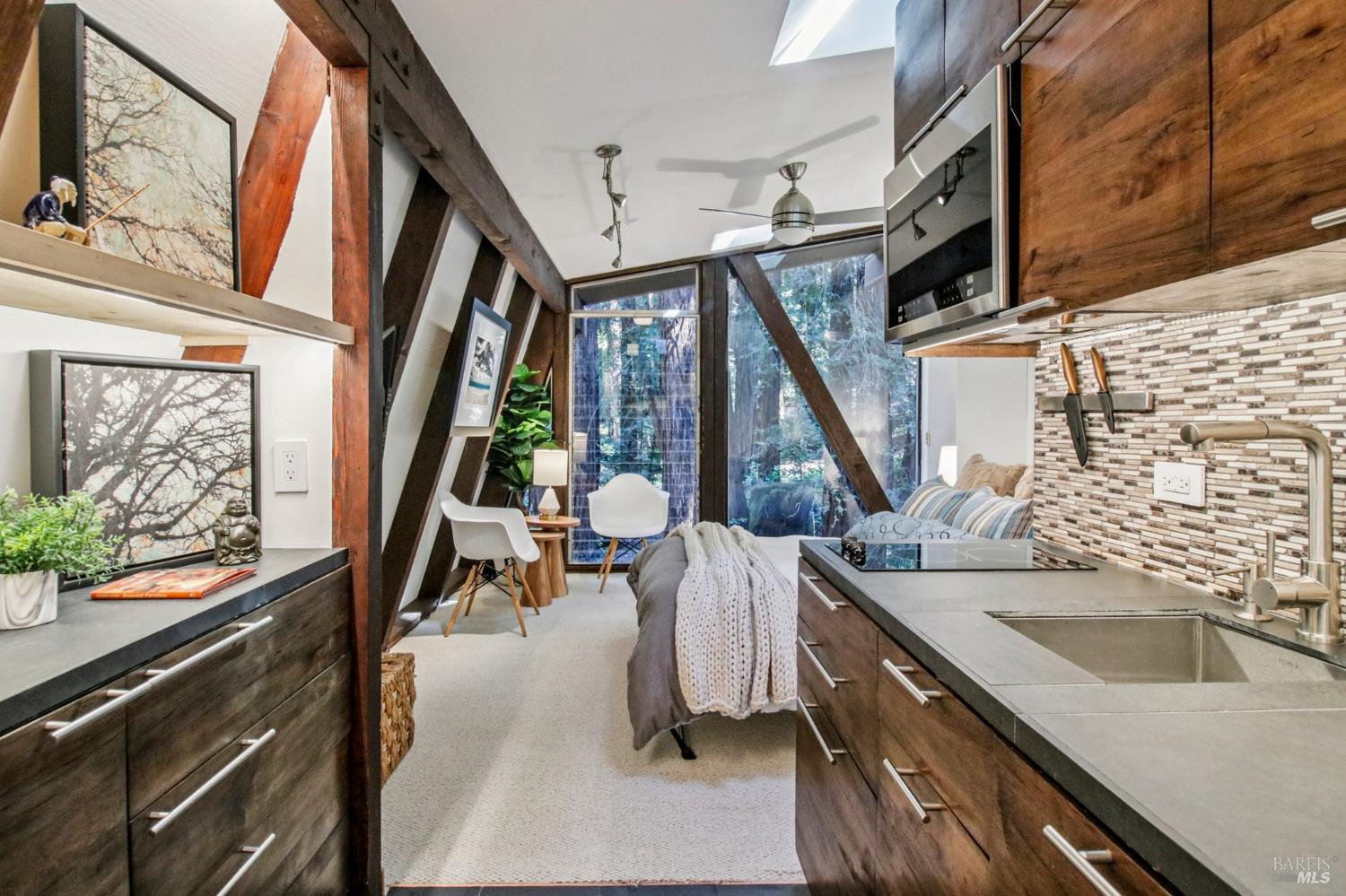 391 San Geronimo Valley Drive