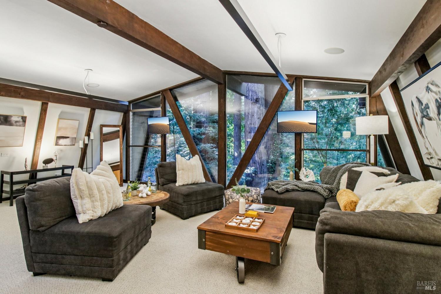 391 San Geronimo Valley Drive