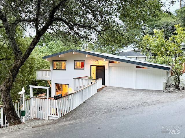 34 Fair Drive