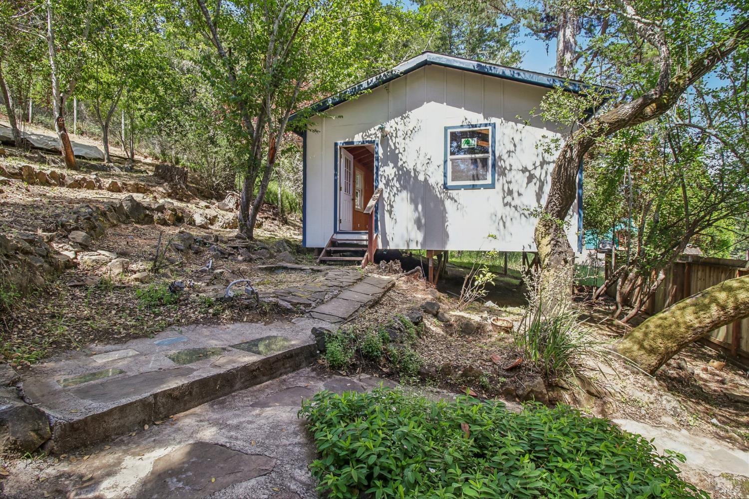 160 E Cintura Avenue