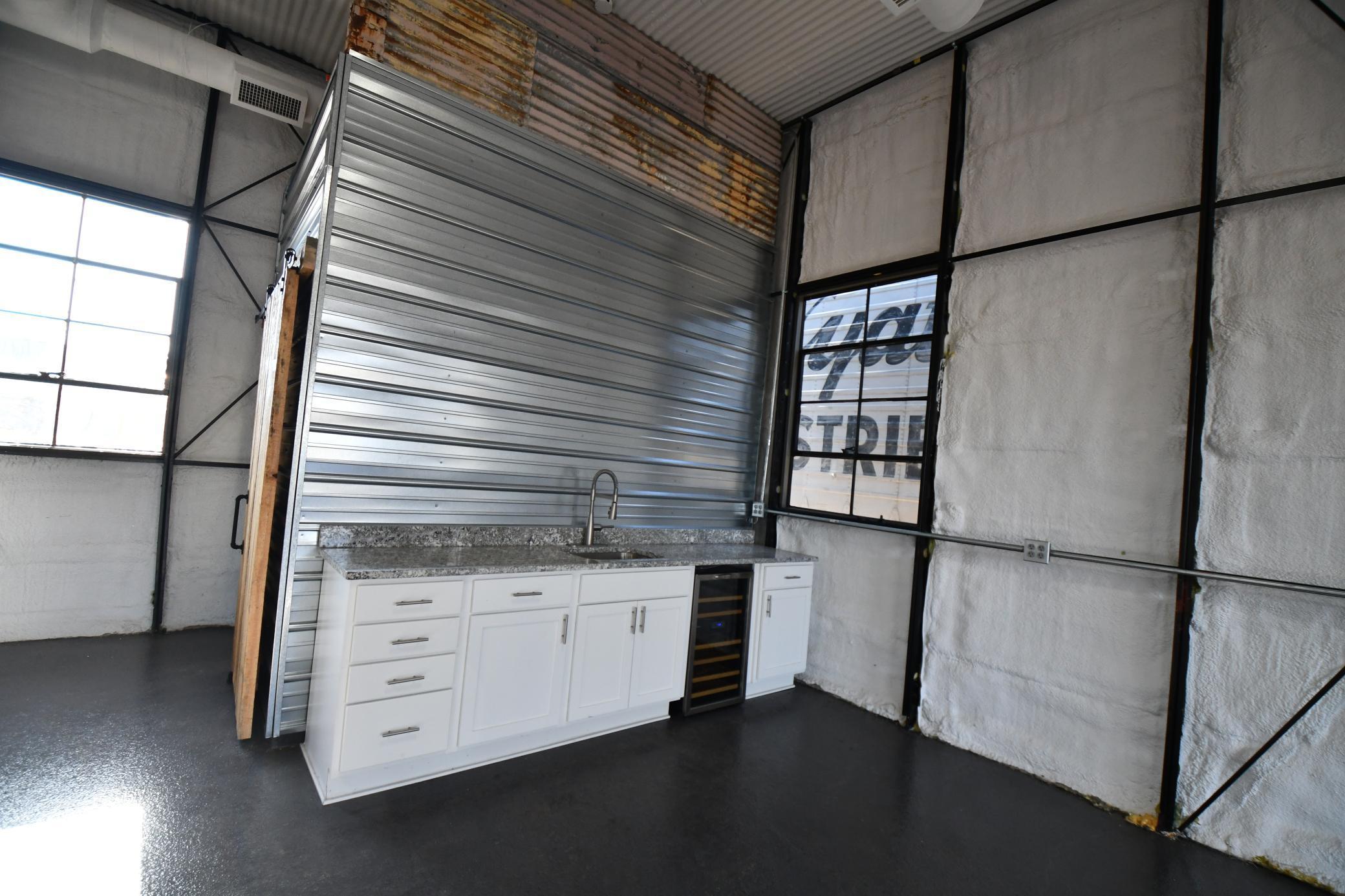 1150 73 1/2 Avenue NE