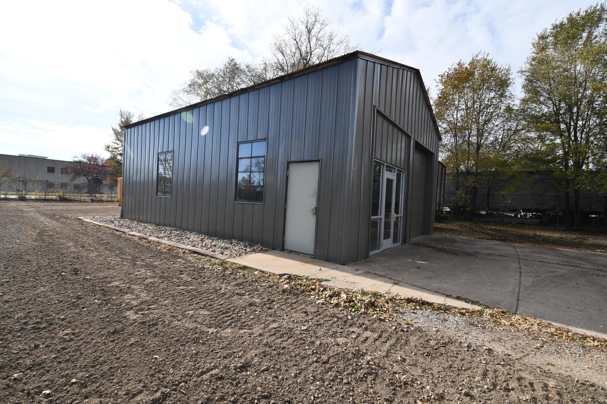 1150 73 1/2 Avenue NE