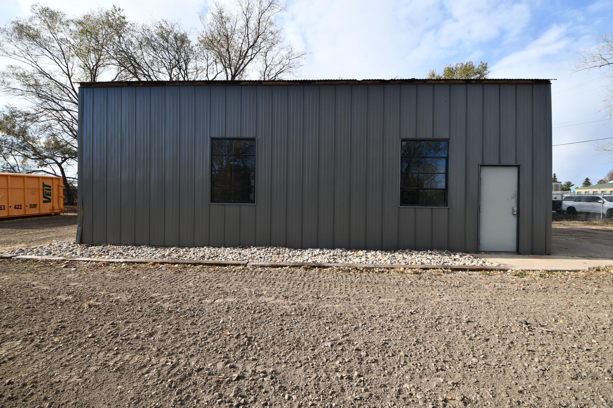 1150 73 1/2 Avenue NE