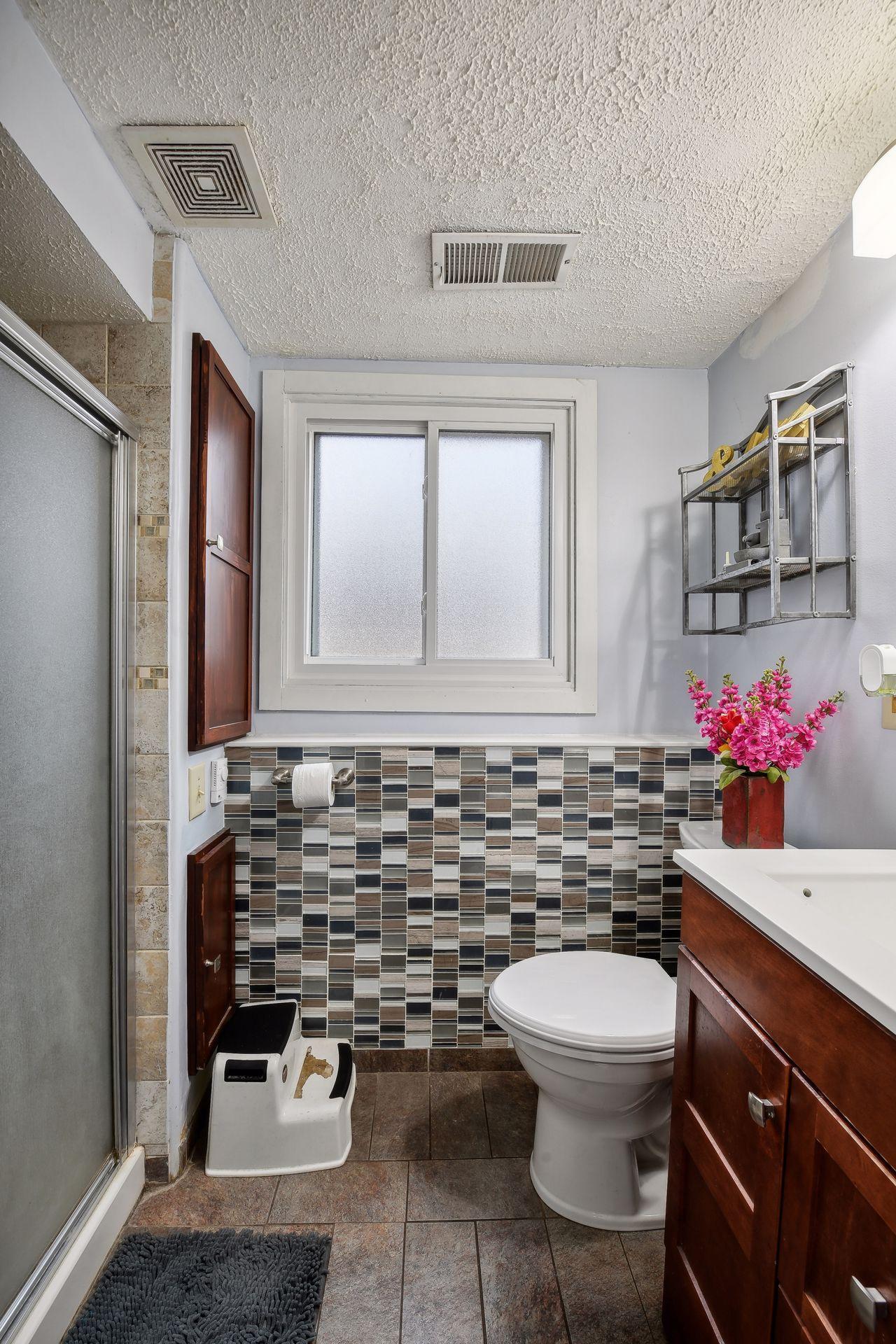 7443 Abbott Avenue N