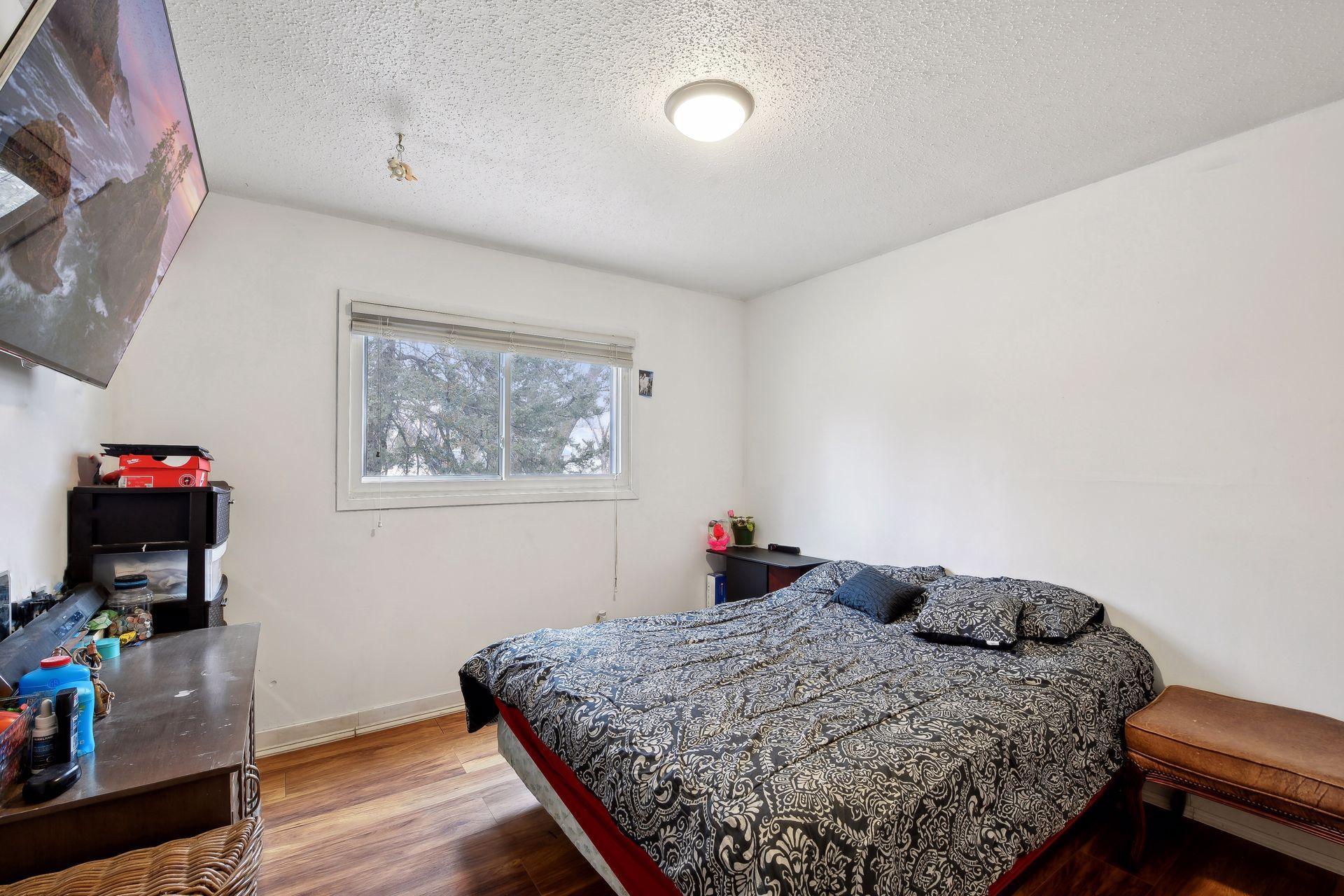 7443 Abbott Avenue N