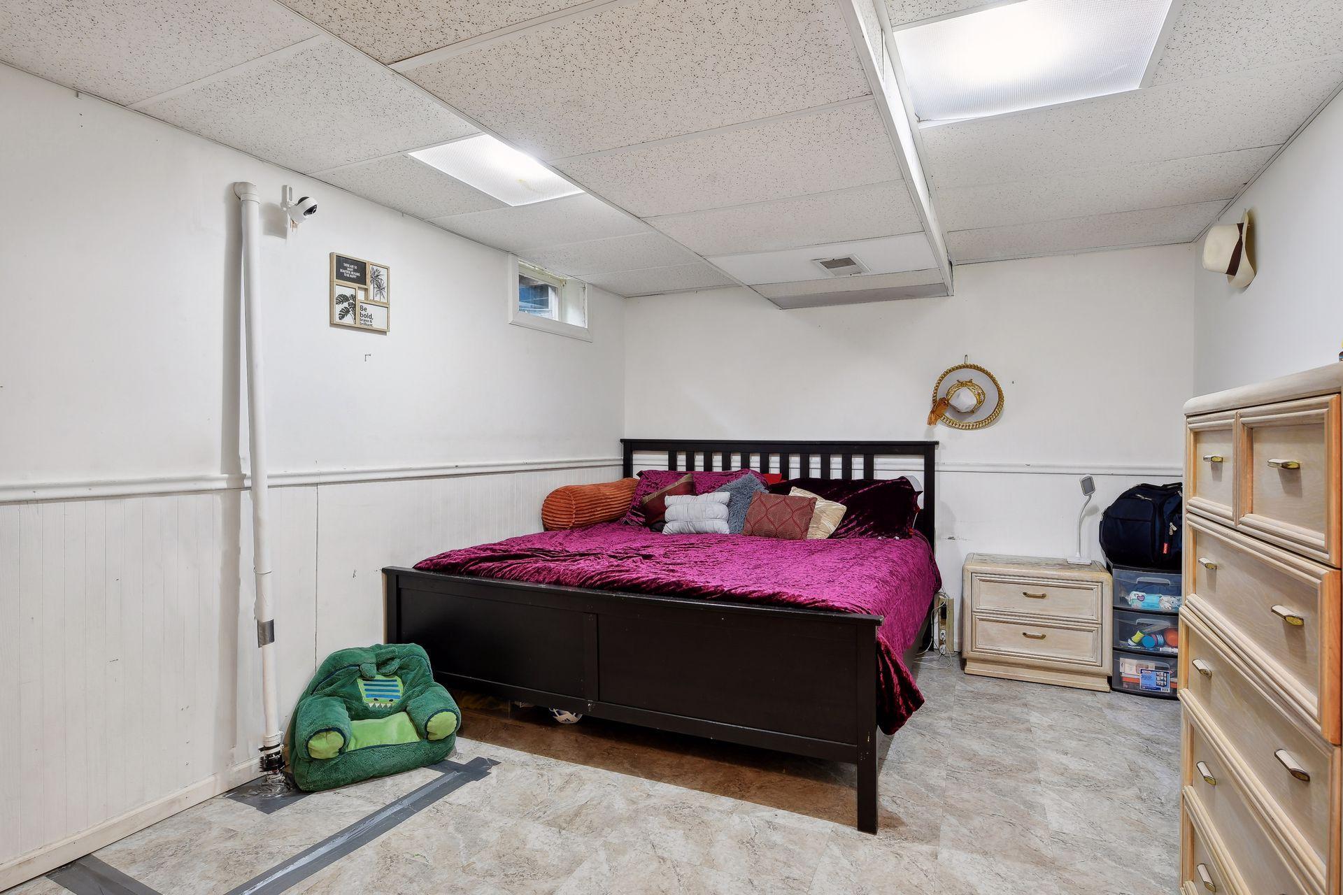 7443 Abbott Avenue N