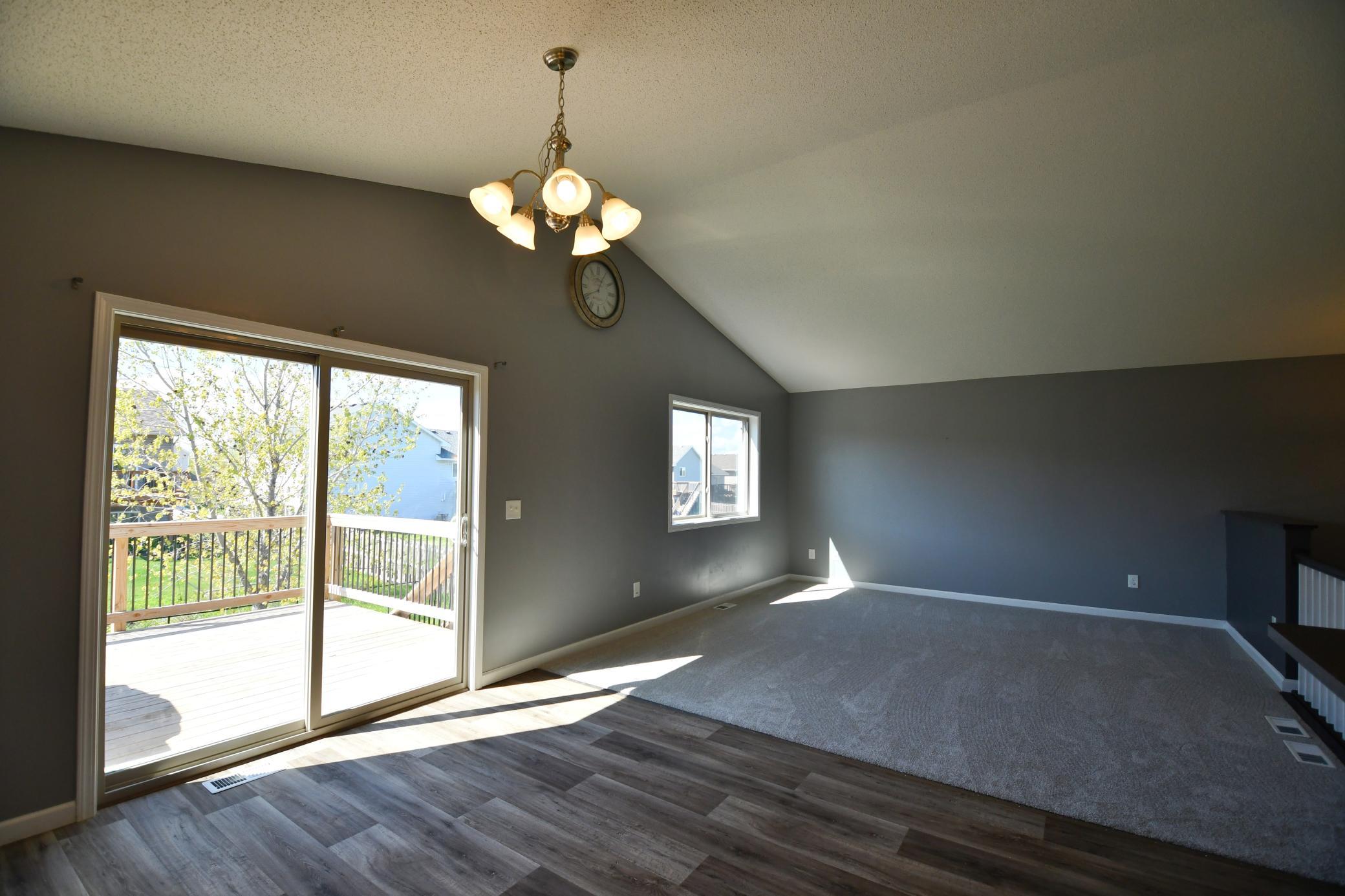 845 Highview Loop SE