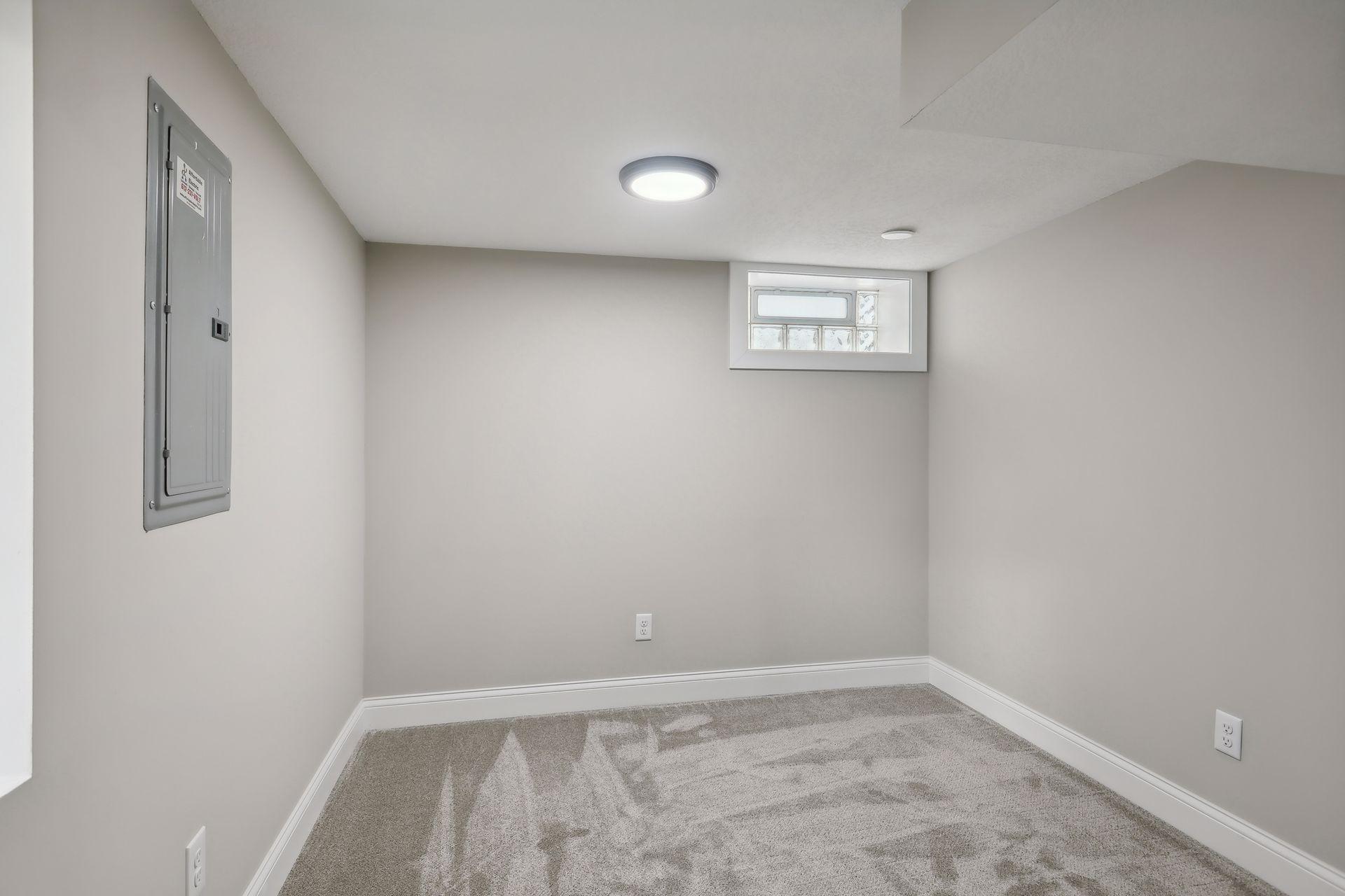 2700 Buchanan Street NE