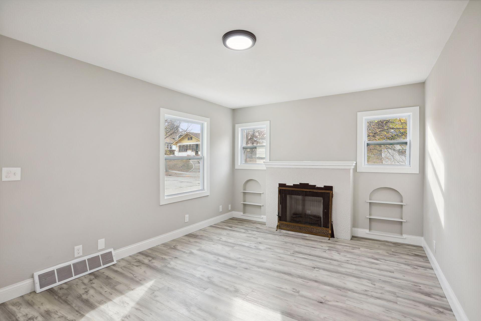 2700 Buchanan Street NE