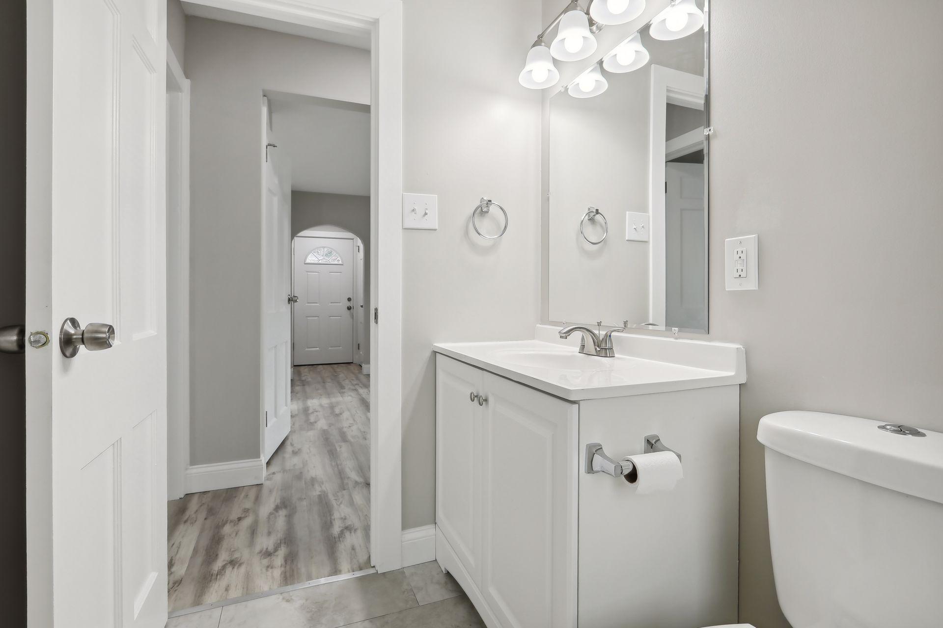 2700 Buchanan Street NE