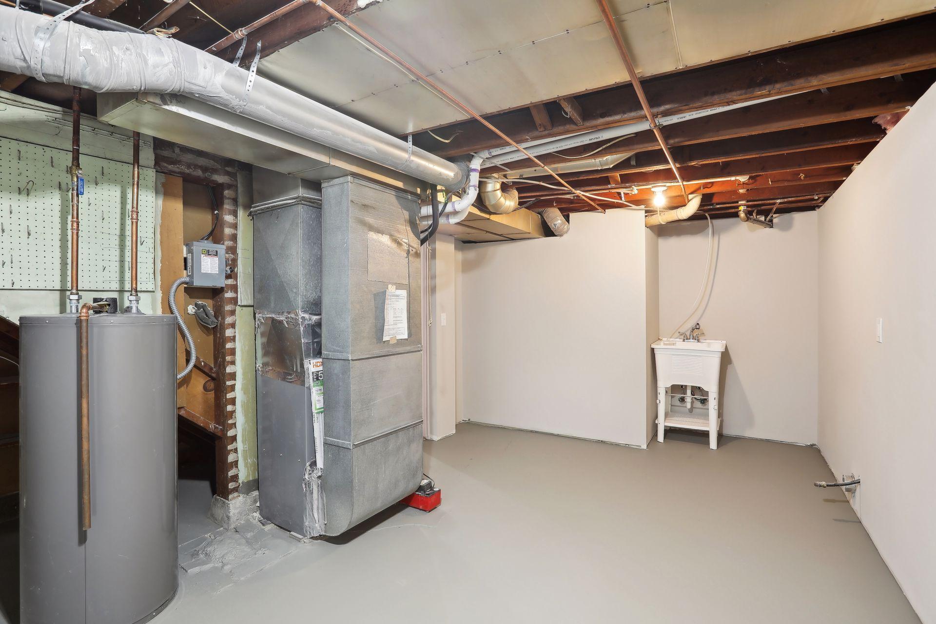 2700 Buchanan Street NE