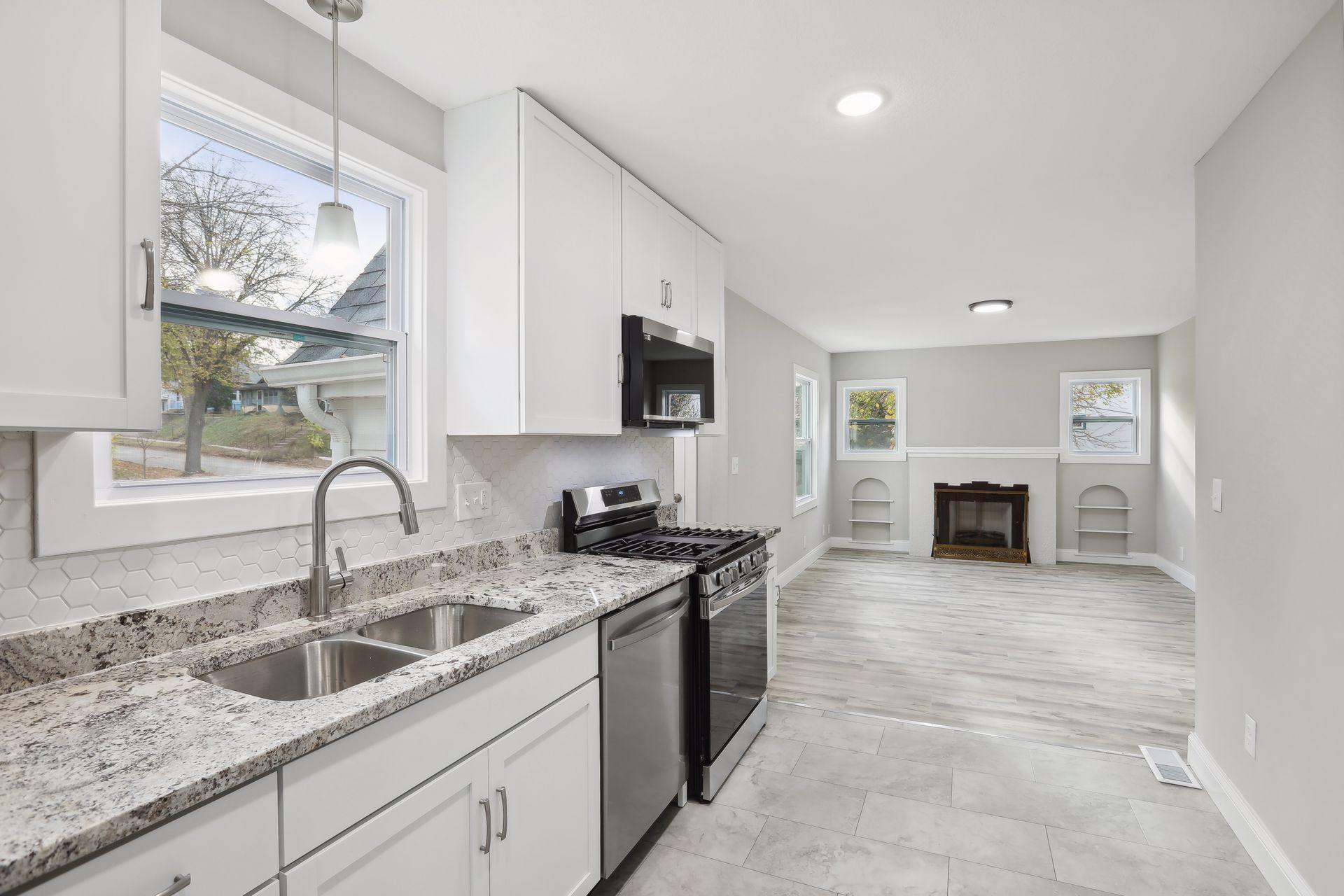 2700 Buchanan Street NE