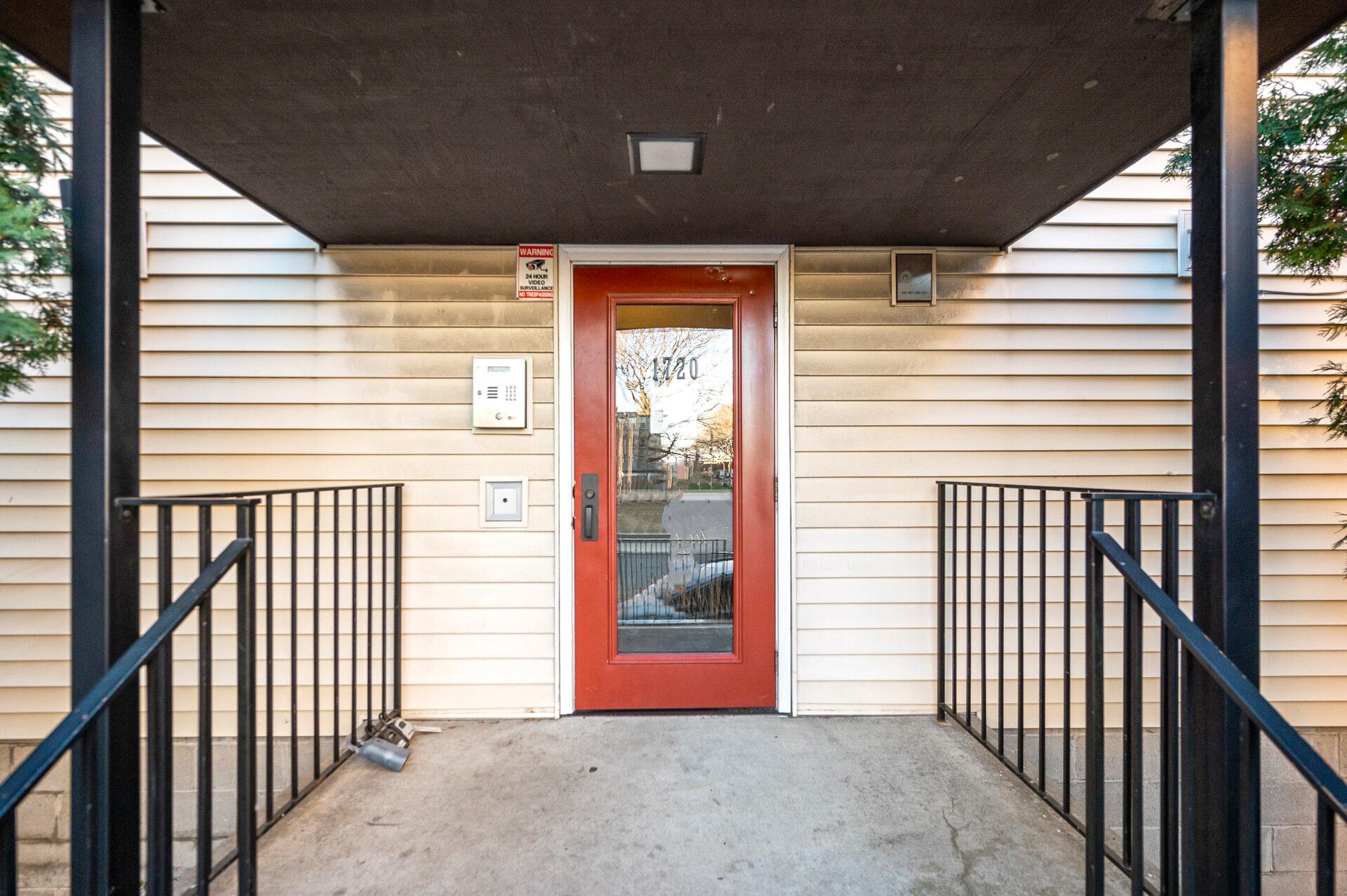 1720 3RD Avenue S Unit: 202