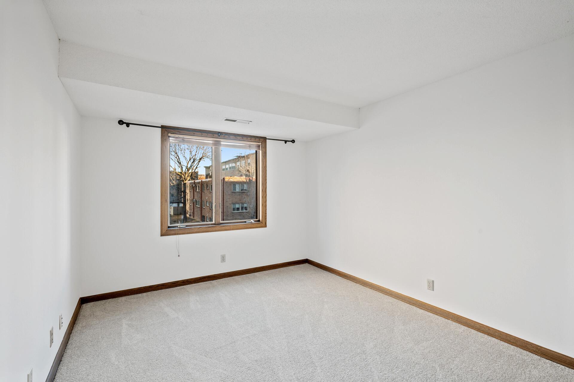 1720 3RD Avenue S Unit: 202