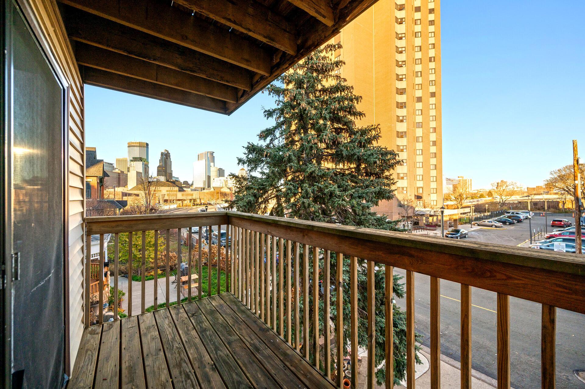 1720 3RD Avenue S Unit: 202