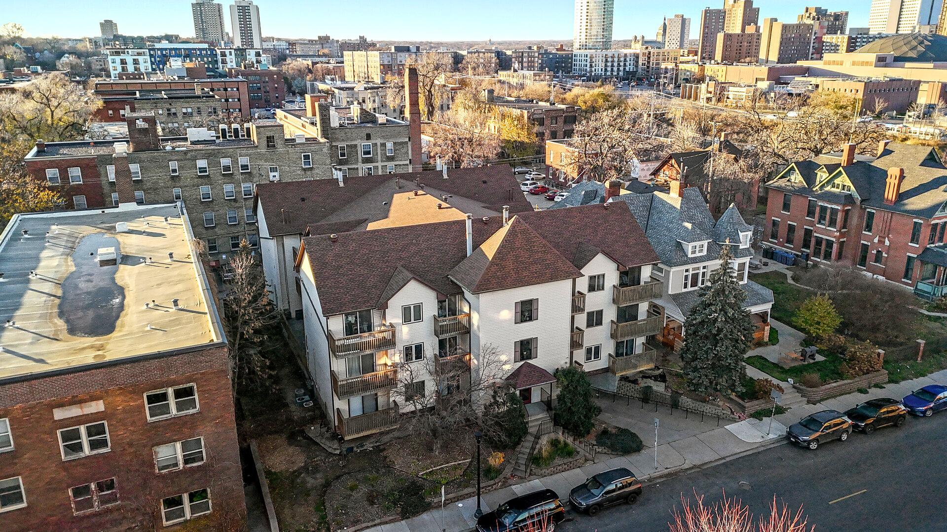 1720 3RD Avenue S Unit: 202
